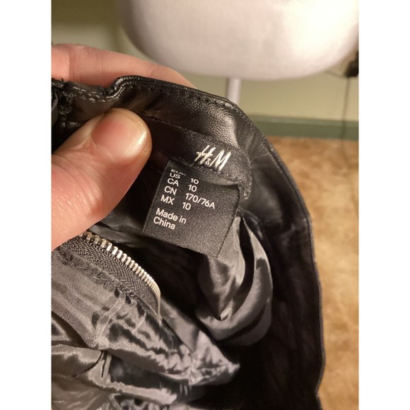 H&M Women's Multicolor Lined Aztec Geometric Embroidered Knit Mini Skirt Size 10 - Picture 6 of 7